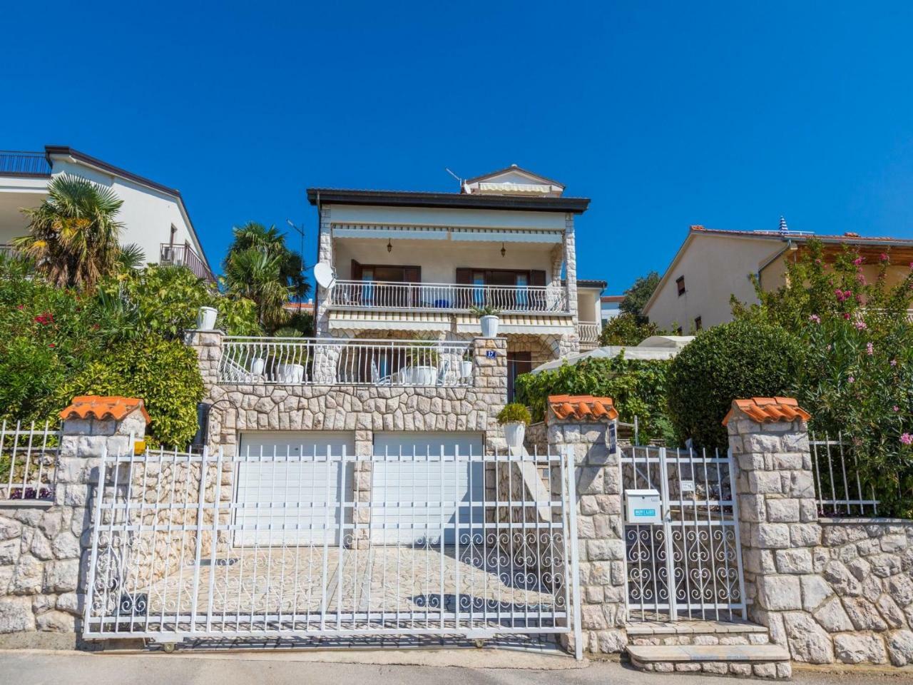 Apartments Vukovic Dramalj Zewnętrze zdjęcie